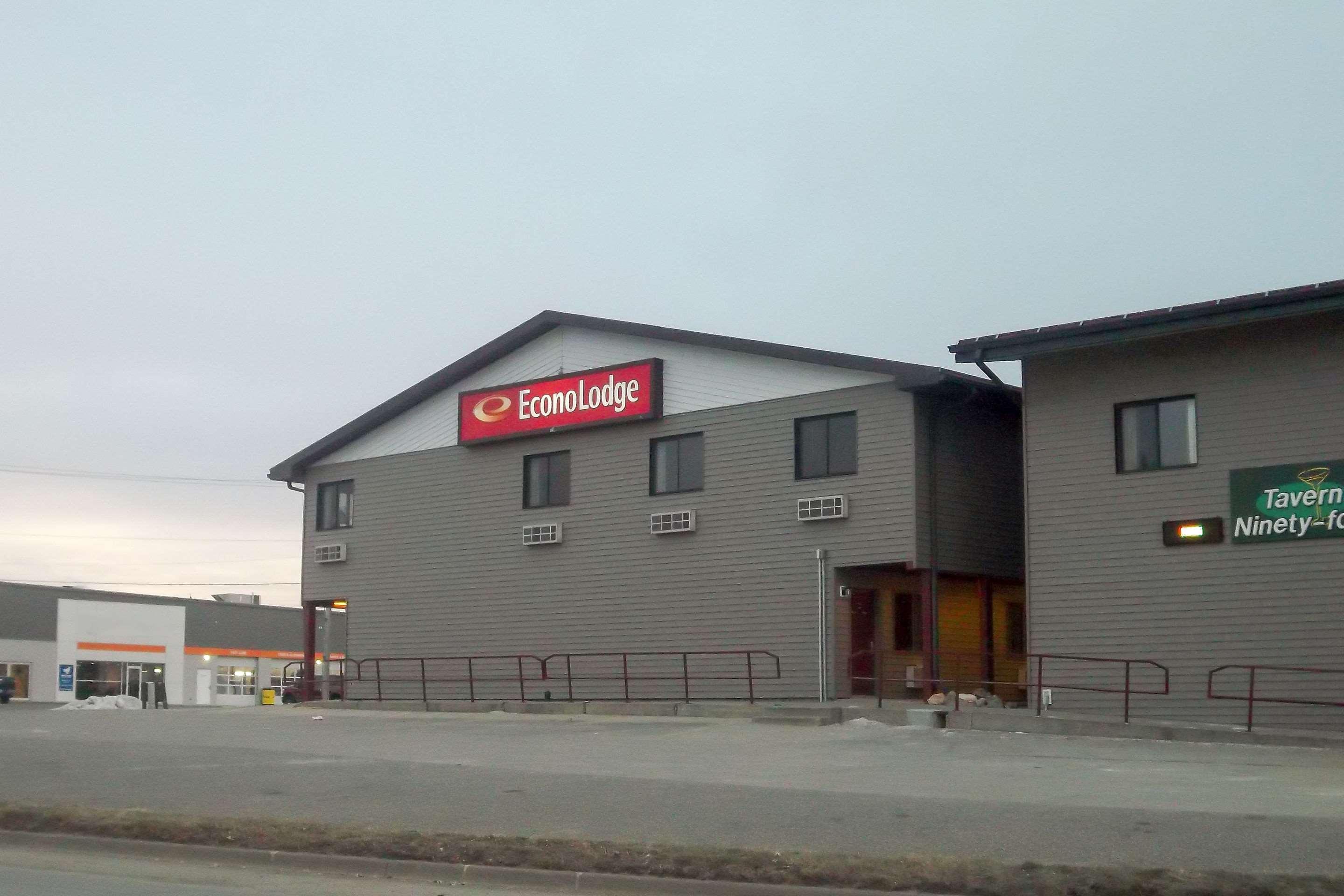 Econo Lodge - Valley City Buitenkant foto