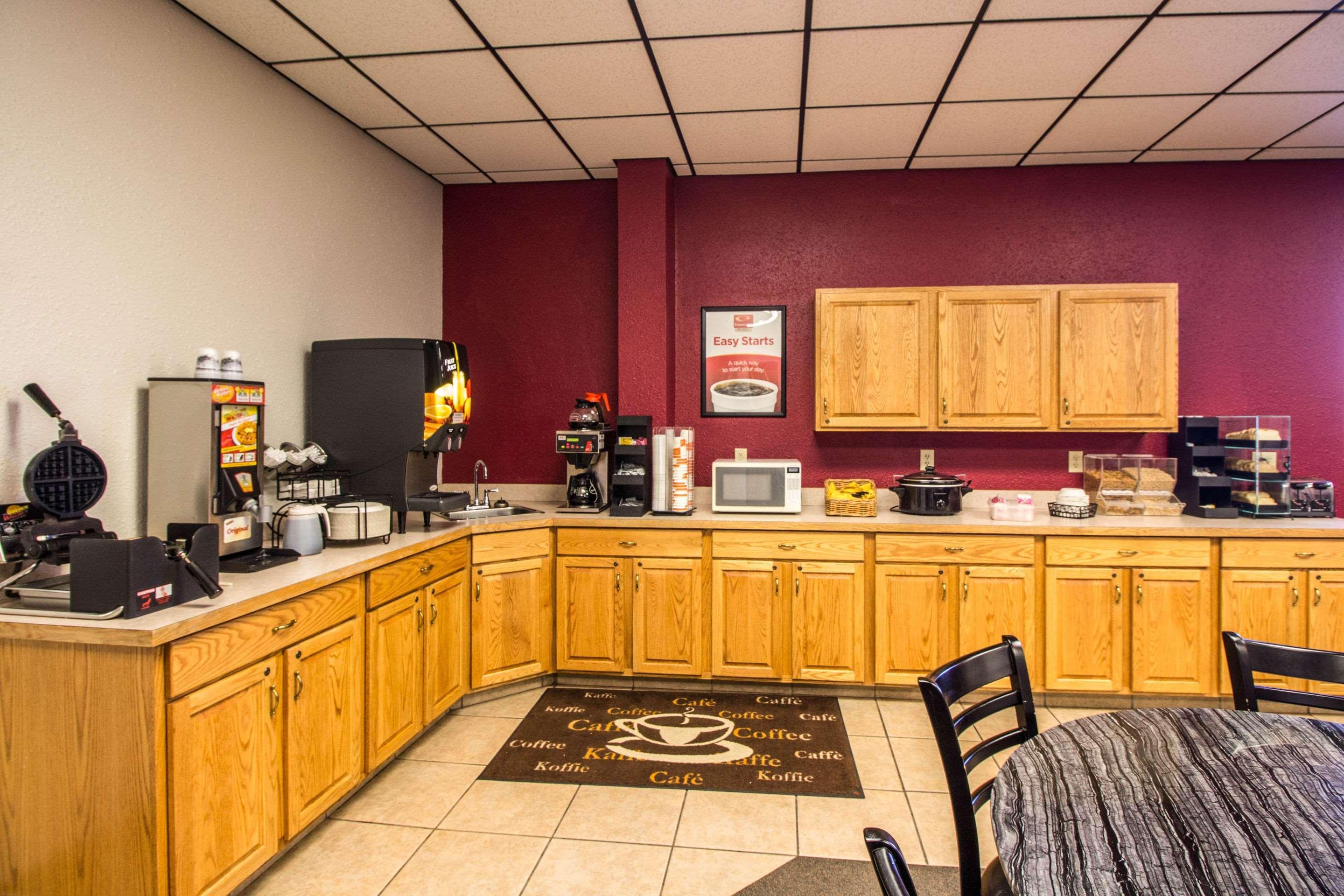 Econo Lodge - Valley City Buitenkant foto