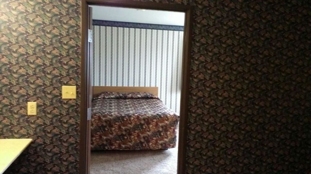 Econo Lodge - Valley City Buitenkant foto